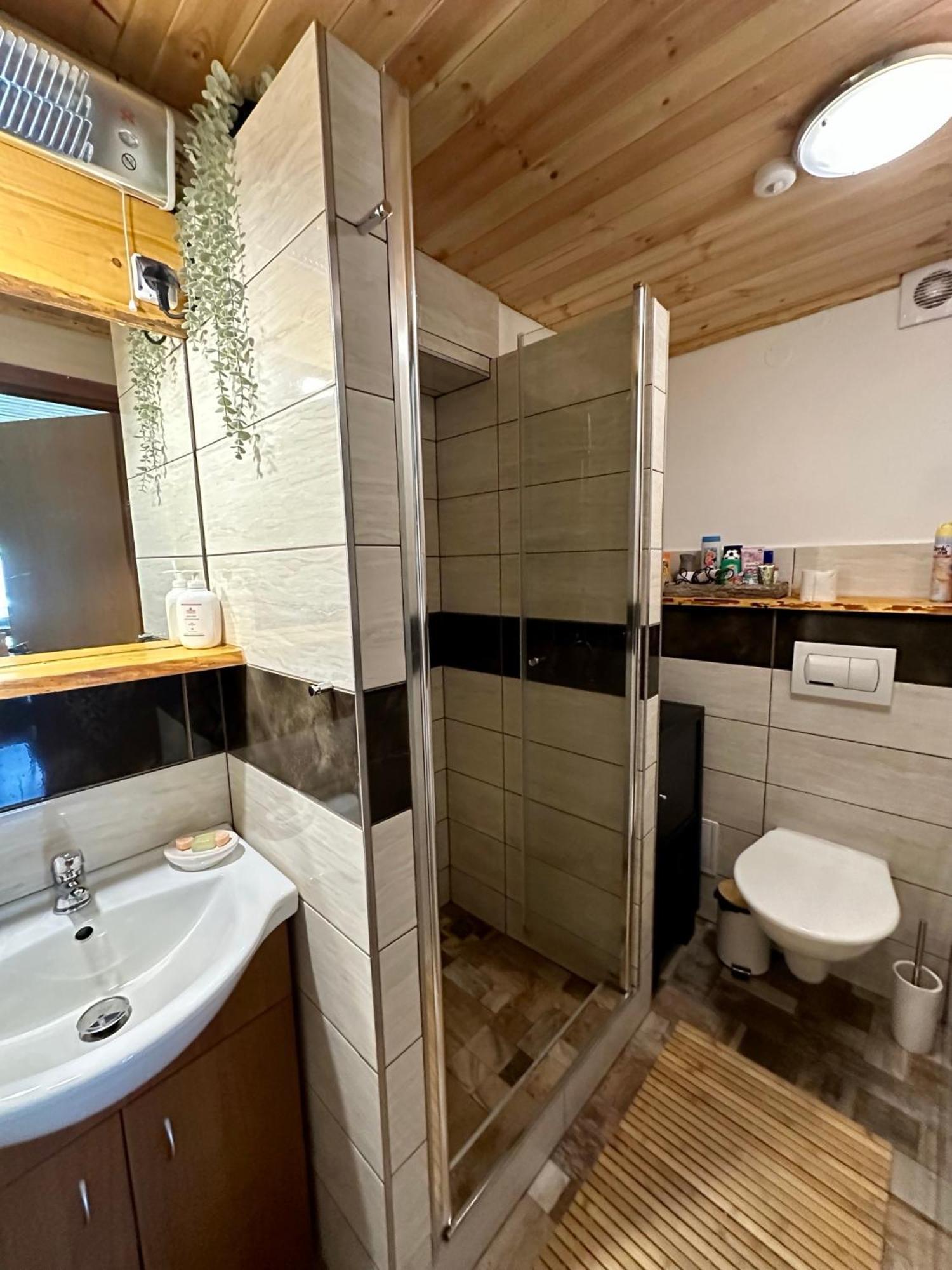 Apartman S Vyhledem Na Jezerni Stenu Železná Ruda Dış mekan fotoğraf